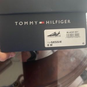 Tommy Hilfiger